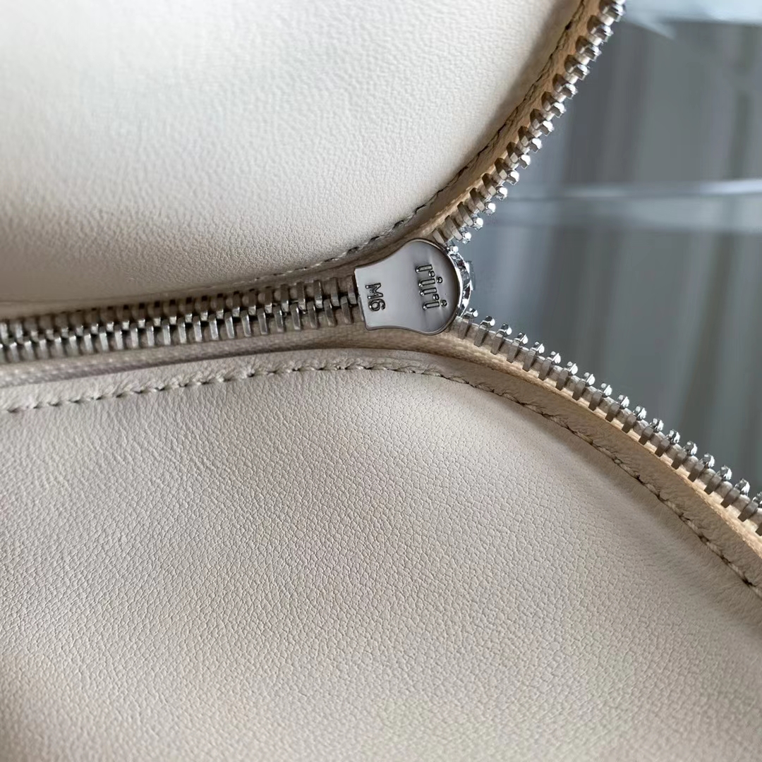 Hermès（爱马仕）Bolide 保龄球包 原厂Tc皮 神色 奶昔白 CC10 全手缝 31cm
