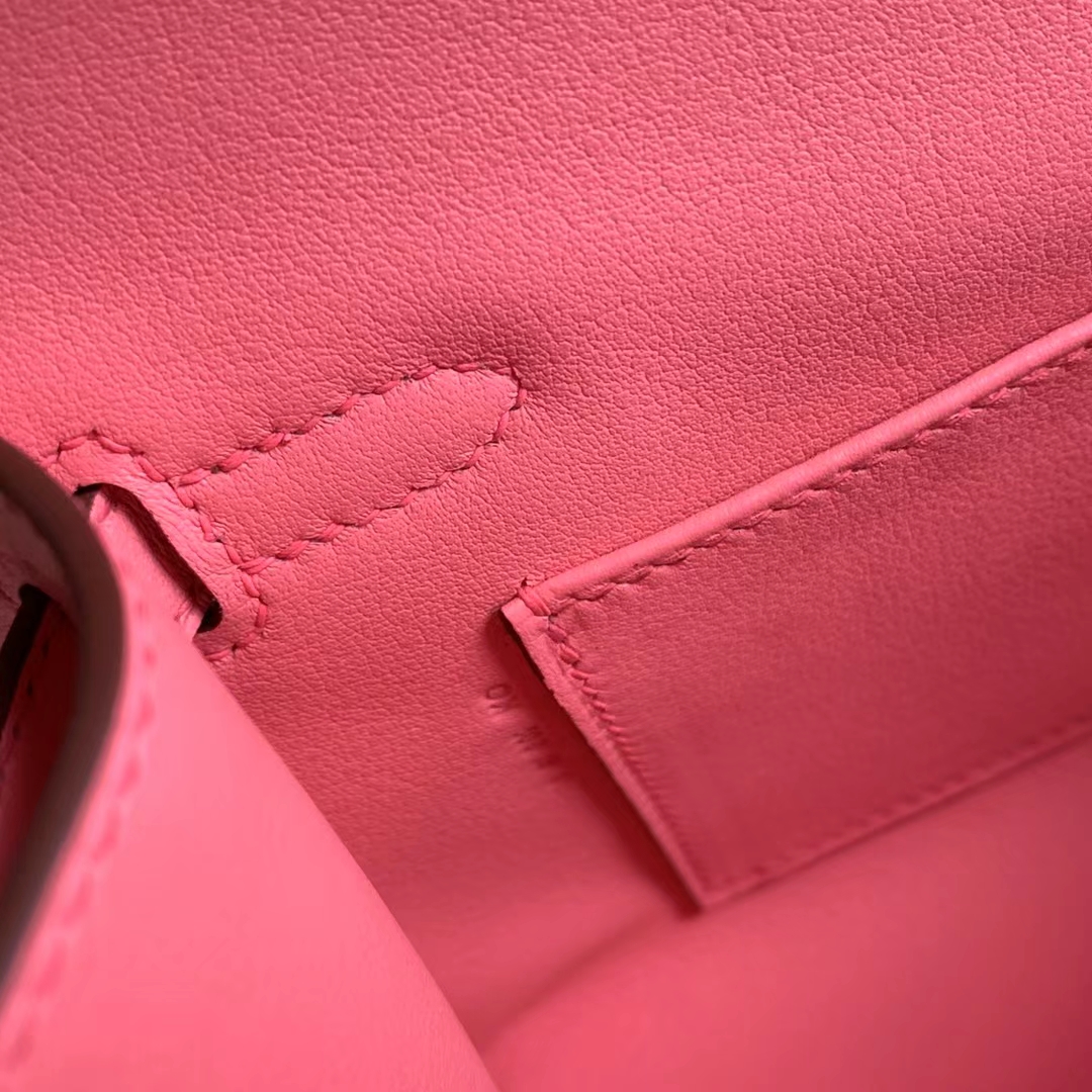 Hermès（爱马仕）Minikelly 迷你凯莉包 新色K4 夏日玫瑰粉 原厂Swift皮 银扣 全手缝